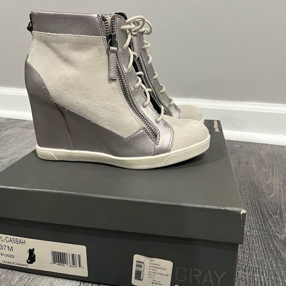 Gray for Saks Fifth Avenue Suede Leather Metallic Lace Up Wedge Booties sz 6.5 - Picture 11 of 15